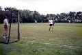HGV-1984-0366.jpg  Fußball zugunsten der Altenfahrt  Manns und Frunsbosselverein gegen Hemmerdeich 2