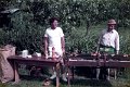 SPD-1984-0814.jpg  Sommerfest auf dem Spielplatz Hemmerdeich  Am Grill Rudolf Althof und Hans Hermann Sachau