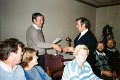 Schuetzen-1983-0535.jpg  Firmen- und Vereinsschießen im Friesenhof  Thomas Thomsen überreicht  3. Preis Siegfried Timm, Gewerbe und Handwerkerverein