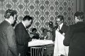 BosselnGH 1977 0215.jpg  Fahnenweihe  vl.  Hans-Peter Thomsen, Bürgermeister Johannes Oldenburg, Johannes Tedsen, Hans Heinrich Schlie
