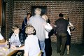 BosselnMF 1984 0308.jpg  Sommerbosseln am Ülvesbüller Deich  Beisamensein in der Schule