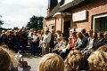 BosselnNF 1983 0311.jpg  der Mädchen im  Alter von 6 - 15  Jahren am Deich von Norderfriedrichskoog  Veranstalter Fruunsbosselveron Ülvesbüll - Norderfriedrichskoog, 1. Vorsitzende Susanne Dircks  Ansprache Bürgermeister Hans Holbe, Ülvesbüll