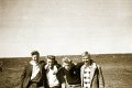 BosselnO 1957 0164.jpg  Nach dem Bosselkampf ein kräftiges "Lüch op"  vl.  Karl Christiansen, Hake Hinrichs, Hans Jürgen Wolff, Hans Heinrich Schlie