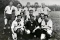 TSV 1962 0011.jpg  v. l. n. r.  1. Reihe  Johannes Nonnsen, Walter Möser, Hans Jürgen Wolff, Johannes Hansen, Hans Peter Thomsen  v. l. n. r.  2. Reihe  Karl Christiansen, Andres Hinrichs, Uwe Büttner, Hermann Andersen Torwart, Horst Andresen Witzwort, Hans Hermann Christiansen