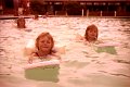 TSV 1974 0034.jpg  Schwimmkurs 1974  Heidi Bove, Telse Abraham, Petra Spreckelsen