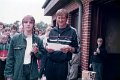 TSV 1984 0073.jpg  Handballturnier der Vereine Schobüll, Friedricstadt, Garding und Oldenswort in Oldenswort  A Jugend 1. Preis Friedrichstadt   Jann Helmut Pauls überreicht den Pokal